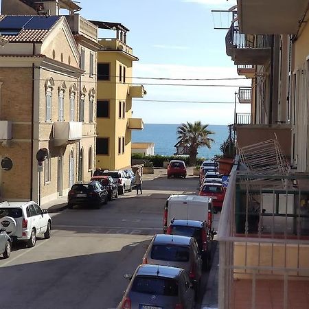 Da Panco E Vera Via Nino Bixio 15 Porto Recanati Exterior foto